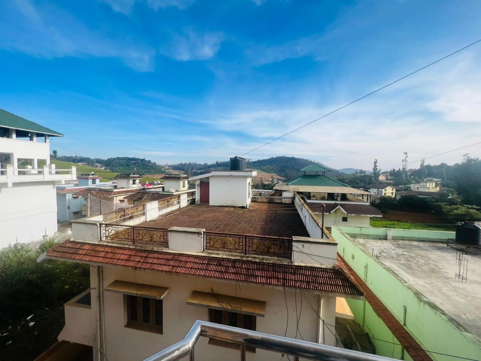 Ooty Vpr Residency Hotel Екстериор снимка